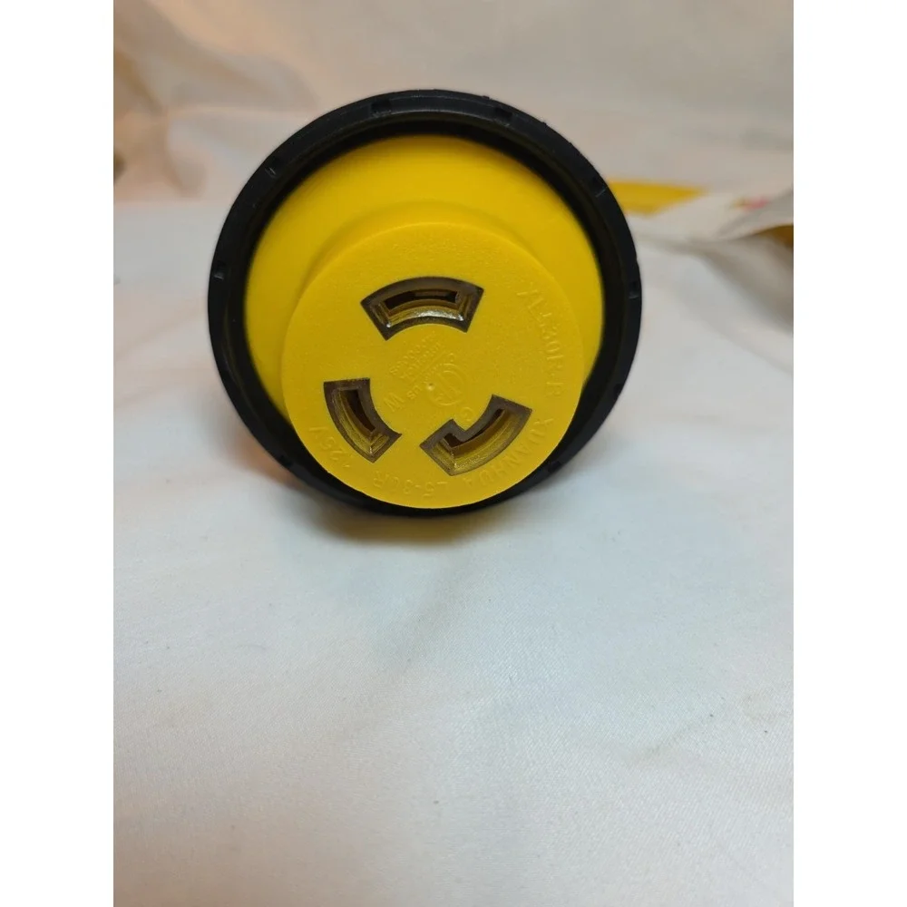 125v 30 Amp Female to 15 Amp Male Marine Shore Power Cord Pigtail Boat Adapter